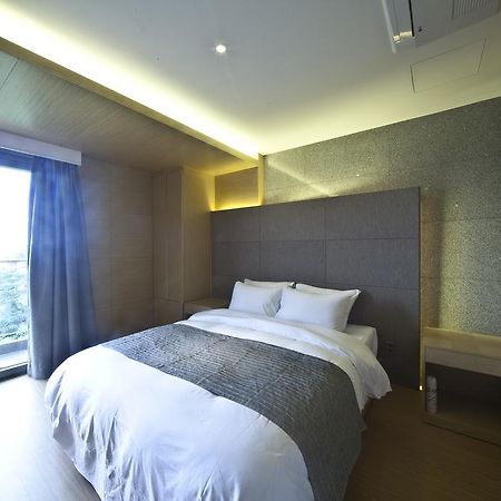 Stanford Hotel And Resort 済州市 エクステリア 写真